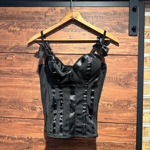 Hot Topic Women's Black Corset medium